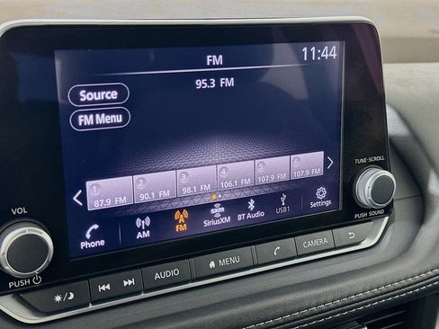 Used 2023 Nissan Rogue SV image 21