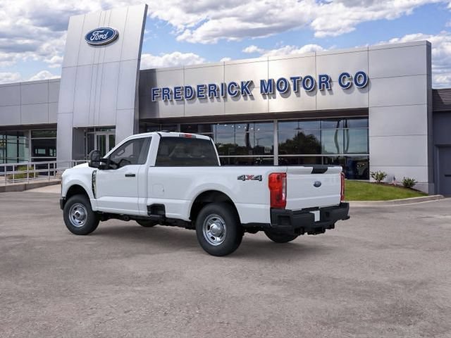 New 2026 Ford F250 XL w/ F-250 >10K GVWR Package AWD/4WD image 4