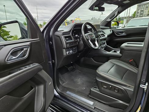 Used 2023 GMC Yukon SLT image 13