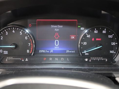 Used 2024 Ford Explorer XLT RWD image 21