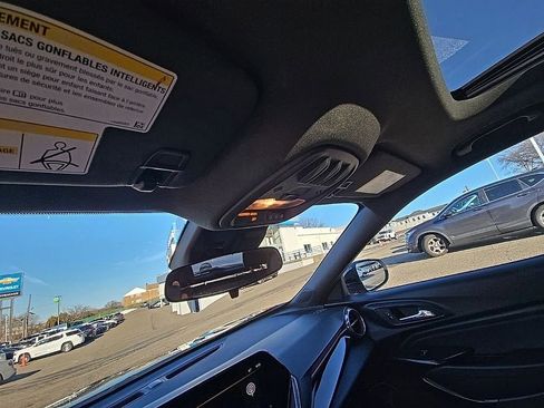 Used 2024 Chevrolet Trax RS w/ Sunroof Package image 23