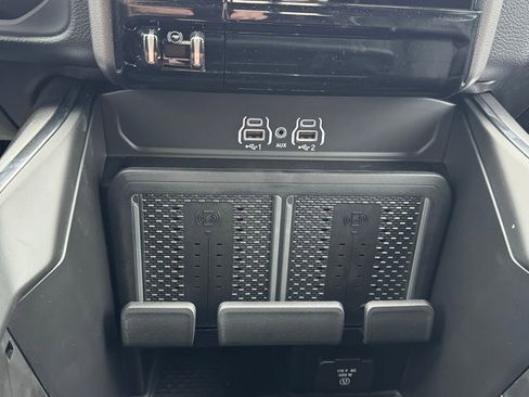 New 2026 RAM 2500 Laramie AWD/4WD image 23
