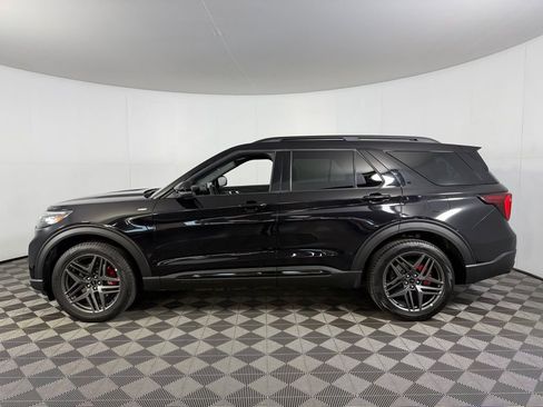 Used 2025 Ford Explorer ST-Line w/ ST-Line Street Pack image 10