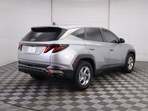 Used 2024 Hyundai Tucson SE image 5