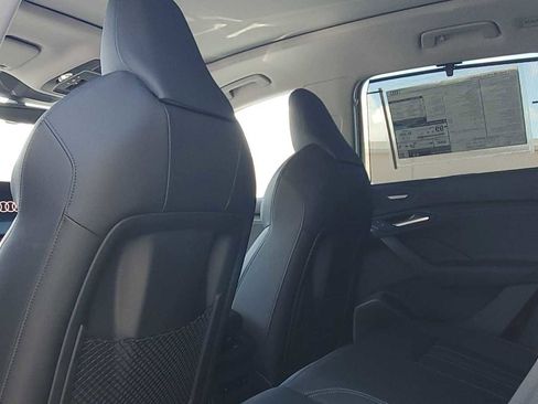 New 2025 Audi Q6 e-tron Premium Plus image 18