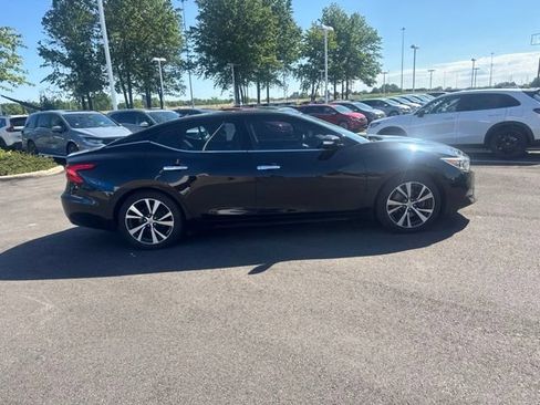 Used 2017 Nissan Maxima Platinum FWD image 9