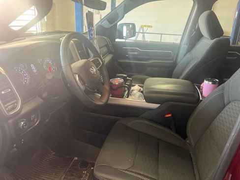 Used 2025 RAM 1500 Big Horn AWD/4WD image 5