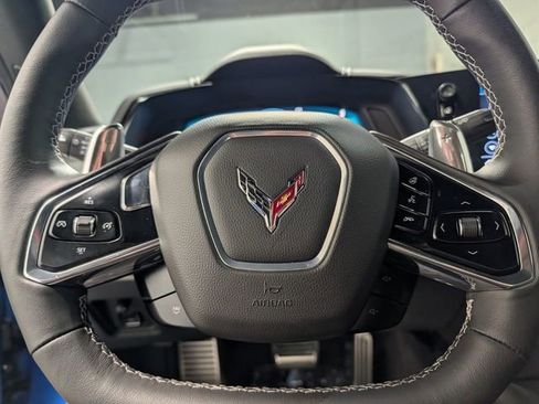 Used 2023 Chevrolet Corvette Stingray Preferred Cpe w/ Z51 Performance Package RWD image 27