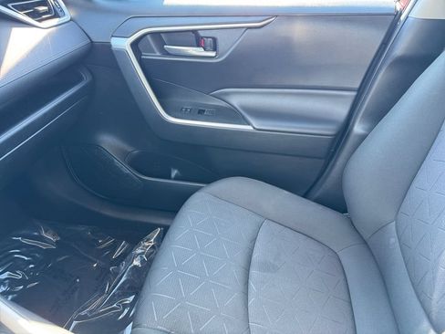 Certified 2023 Toyota RAV4 XLE AWD/4WD image 33