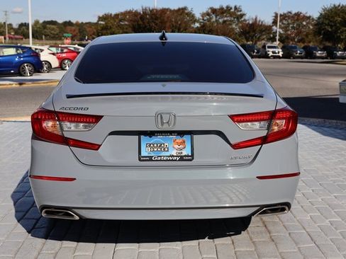 Used 2021 Honda Accord Sport image 4