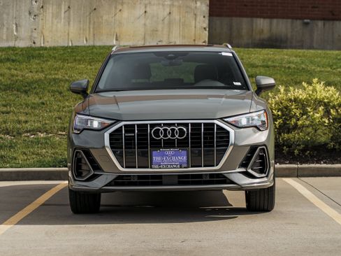 Used 2021 Audi Q3 2.0T Premium w/ Convenience Package AWD/4WD image 25