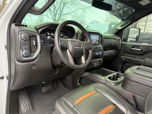 Certified 2021 GMC Sierra 2500 AT4 w/ Gooseneck/5TH Wheel Package image 17