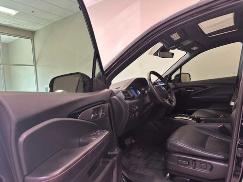 Used 2020 Honda Pilot Black Edition image 33