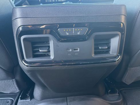Used 2024 GMC Sierra 1500 AT4 w/ Technology Package AWD/4WD image 16