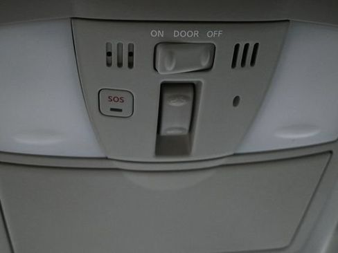 Used 2018 Nissan Armada SL w/ Premium Package RWD image 40