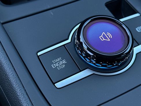 New 2026 Volkswagen Tiguan S image 22