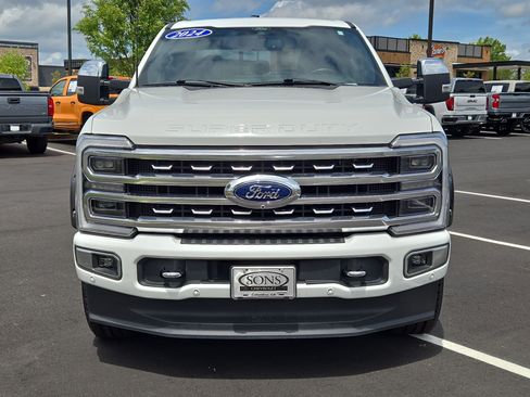 Used 2024 Ford F250 Platinum AWD/4WD image 3