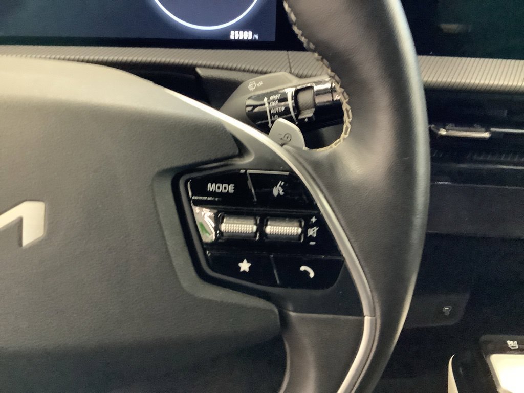 Certified 2023 Kia EV6 GT-Line AWD/4WD image 8