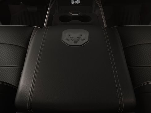 New 2026 RAM 2500 Laramie AWD/4WD image 16