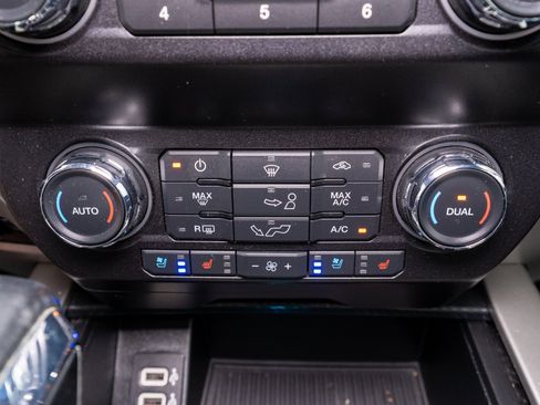 Used 2019 Ford F150 Lariat AWD/4WD image 27