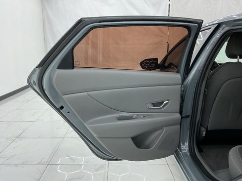 Used 2022 Hyundai Elantra SEL w/ Convenience + Premium Package FWD image 24