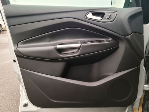 Used 2018 Ford Escape SE image 8