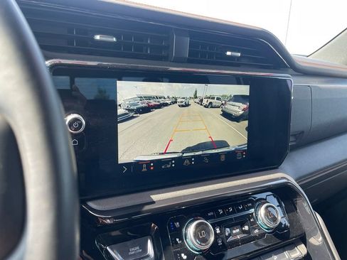 Used 2025 GMC Sierra 1500 AT4 w/ AT4 Premium Package AWD/4WD image 21