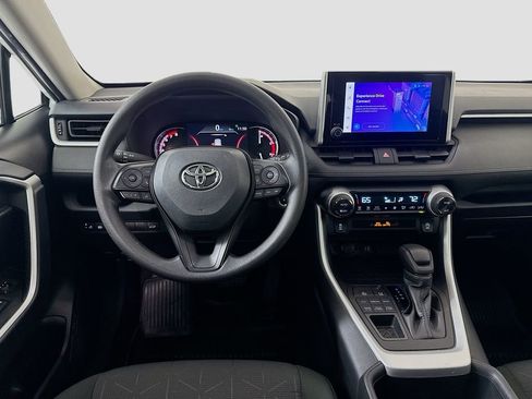 Used 2024 Toyota RAV4 XLE AWD/4WD image 21