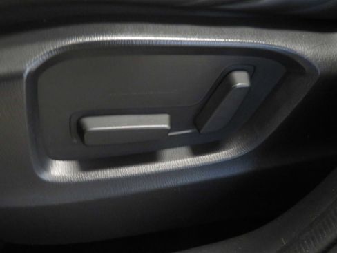 Used 2019 MAZDA CX-5 Touring image 16