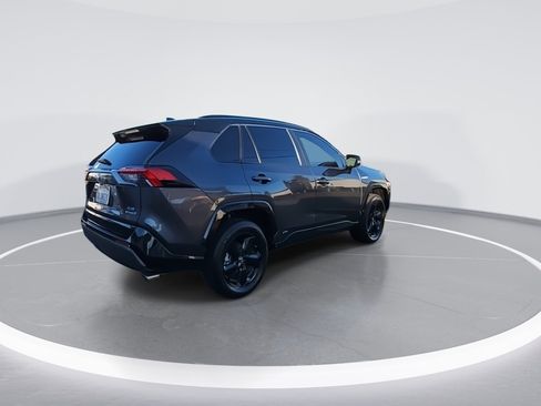 Used 2019 Toyota RAV4 XSE image 8