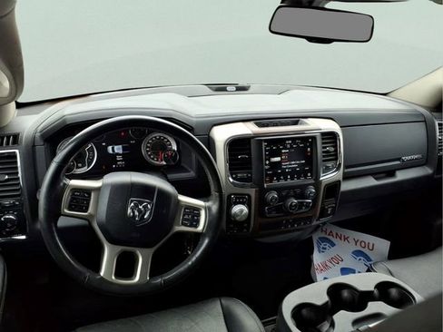 Used 2018 RAM 1500 Laramie image 9