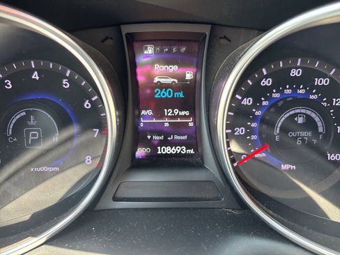 Used 2016 Hyundai Santa Fe Limited w/ Option Group 04 FWD image 17