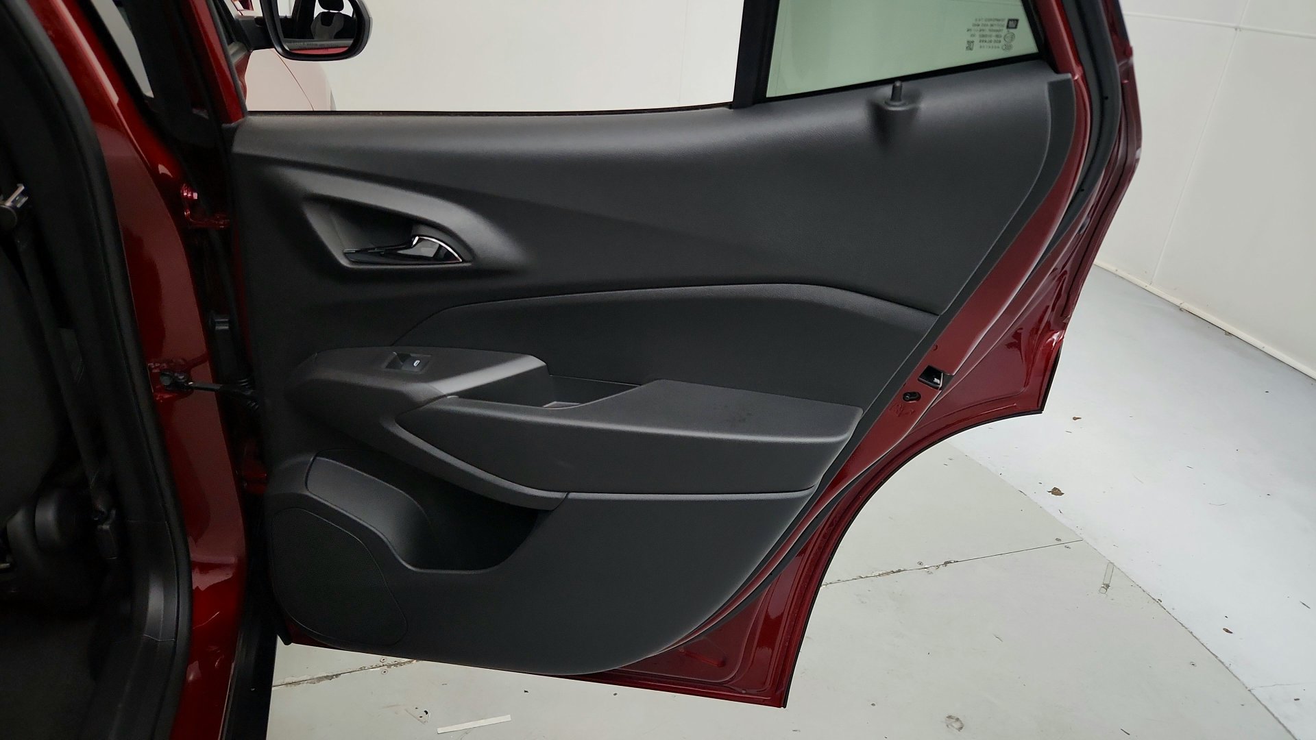 Used 2024 Chevrolet Trax RS FWD image 26