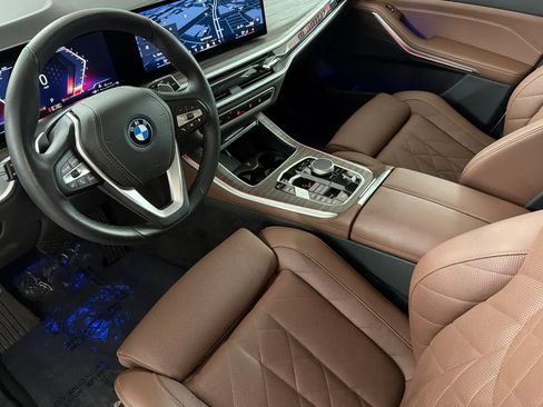 Used 2024 BMW X5 xDrive50e AWD/4WD image 11
