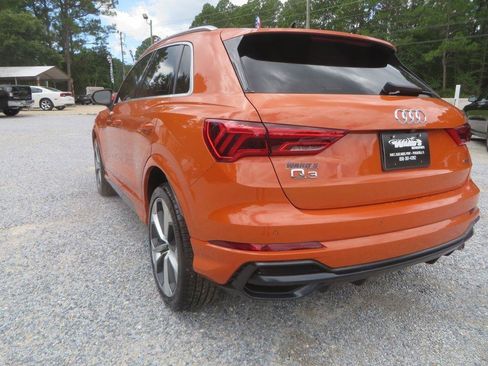 Used 2021 Audi Q3 2.0T Premium Plus w/ Premium Plus Package AWD/4WD image 8