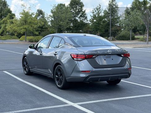 Used 2021 Nissan Sentra SV FWD image 5