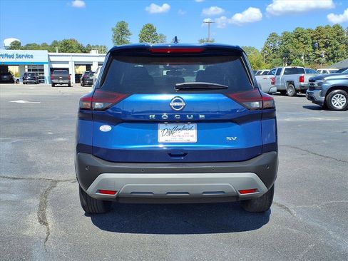 Used 2023 Nissan Rogue SV image 18