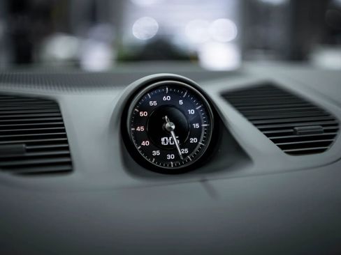 Used 2024 Porsche Cayenne Coupe image 39