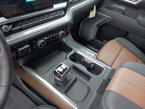 New 2026 Chevrolet Silverado 1500 High Country w/ High Country Premium Package image 28