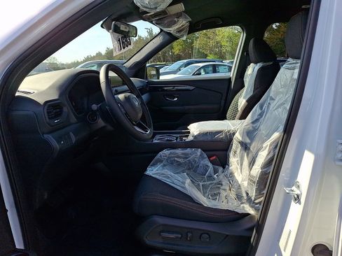 New 2026 Honda Pilot Sport image 9