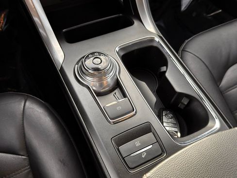 Used 2018 Ford Fusion SE w/ Equipment Group 602A FWD image 39