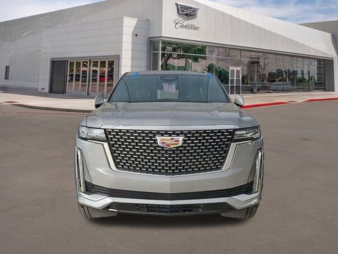 Certified 2024 Cadillac Escalade Premium Luxury image 2