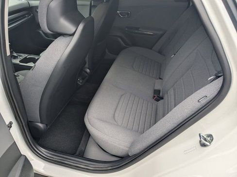 Used 2025 Kia K4 EX image 17