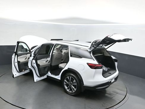 Certified 2026 INFINITI QX60 Pure w/ Cargo Package image 2