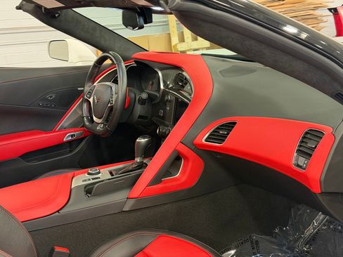 Used 2019 Chevrolet Corvette ZR1 RWD image 14