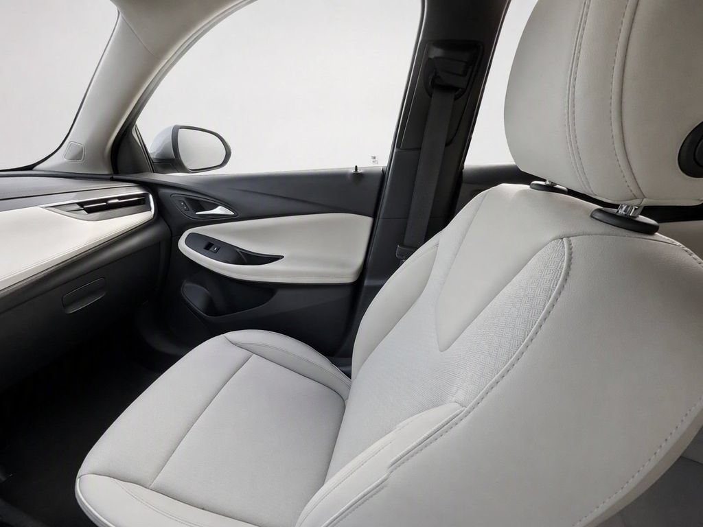 Certified 2026 Buick Encore GX Preferred w/ Advanced Technology Package FWD image 30