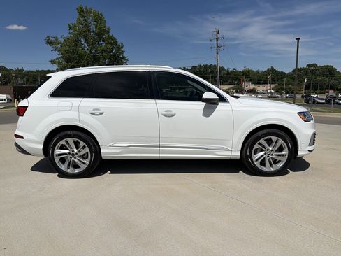 Used 2021 Audi Q7 2.0T Premium Plus w/ Premium Plus Package AWD/4WD image 14