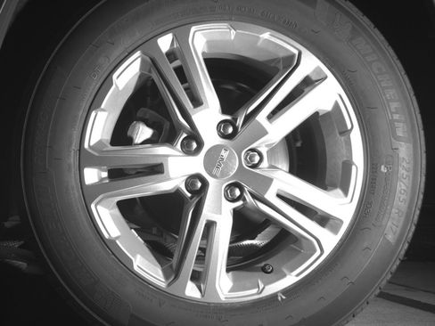 Used 2024 GMC Terrain SLE FWD image 12