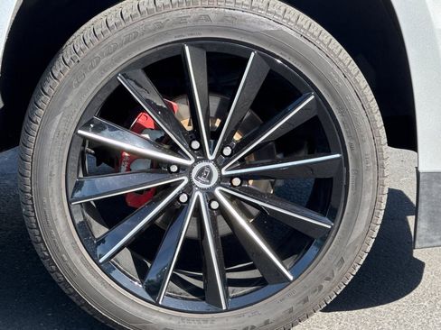 Used 2017 Chevrolet Tahoe LT image 40