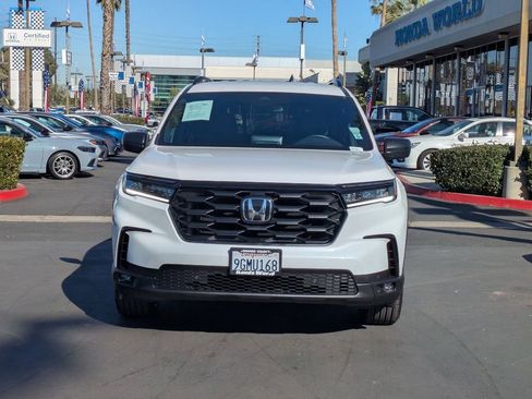 Certified 2023 Honda Pilot Sport image 2